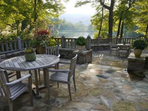 What's the Best Way to Create an Outdoor Social Setting?